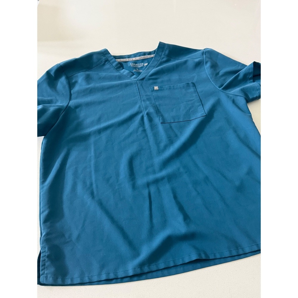 Fabletics Mens Scrub Top Caribbean blue V-Neck Size XL